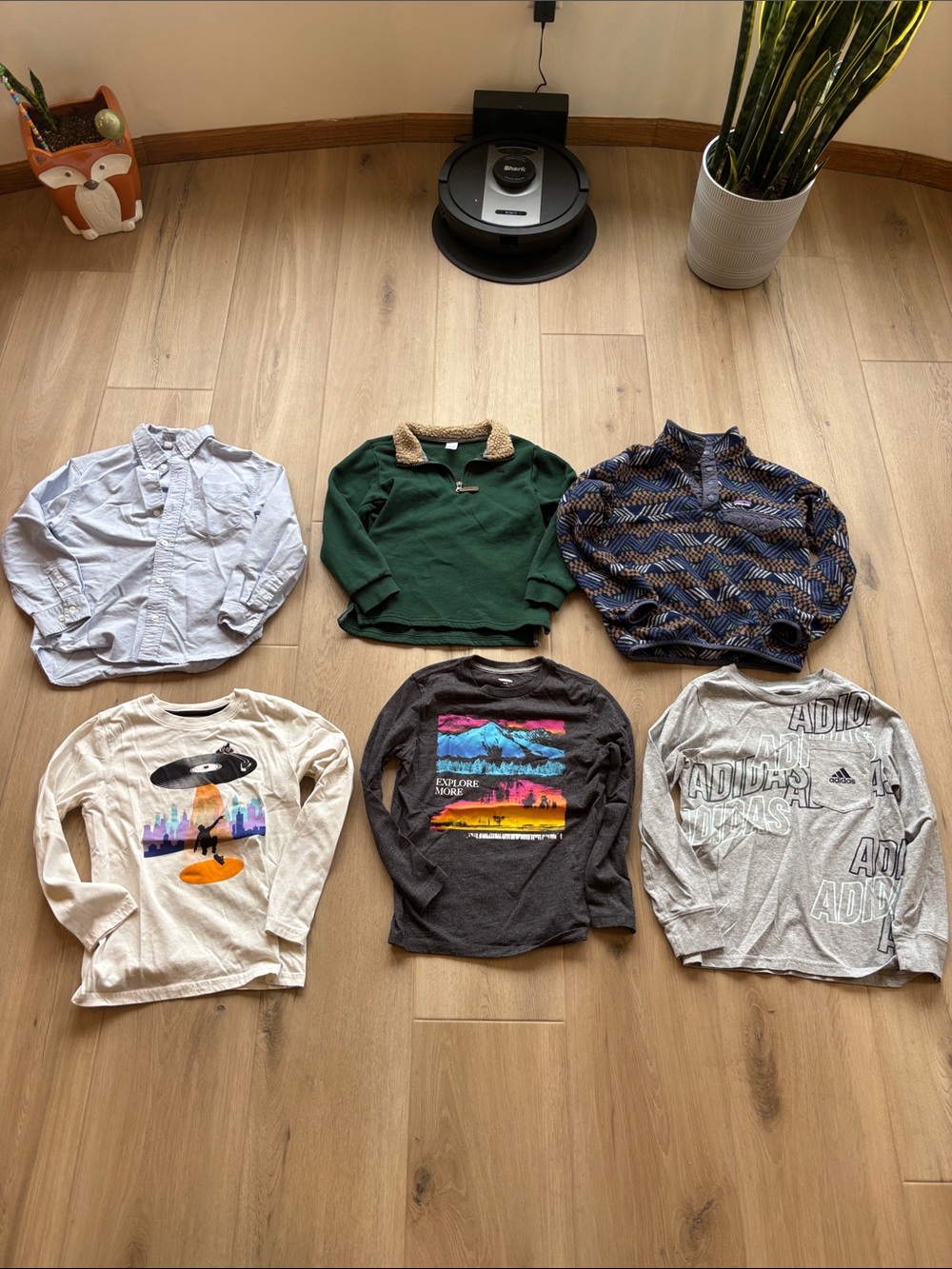 🩶Bundle of 6 boys size 7/8 long sleeves/sweaters🩶